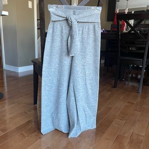 Wilfred grey crop wide leg woman’s pants in small